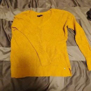 Mustard yellow american eagle sweater
